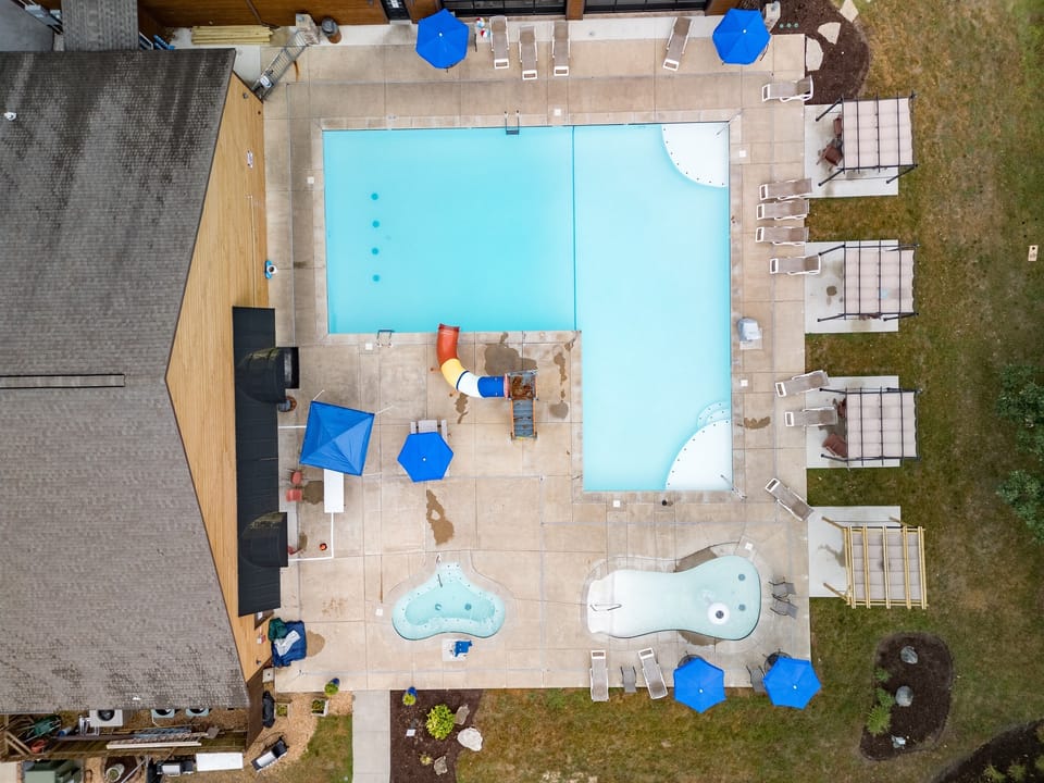 Resort Outdoor Pool is open seasonally (Memorial Day to Labor Day)