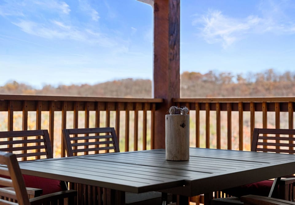 Welcome to Treetop Terrace!