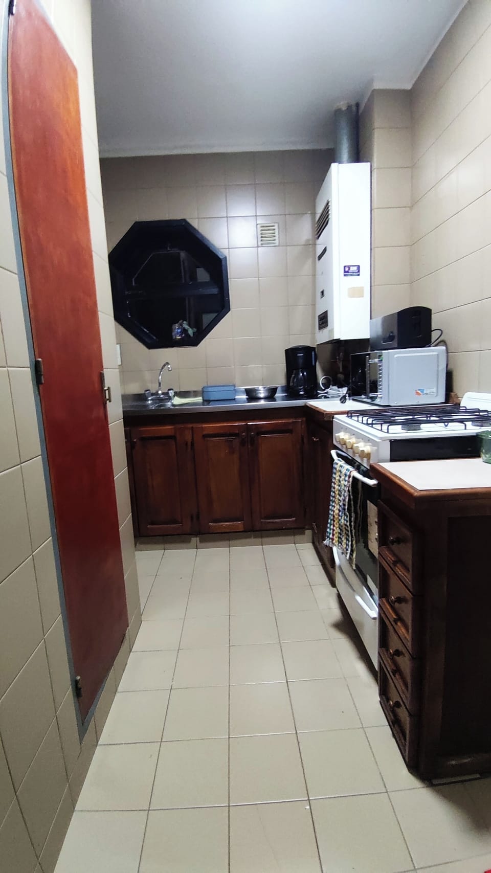 Standard Apartment, 1 Bedroom, Mountain View | Private kitchen | Electric kettle, toaster