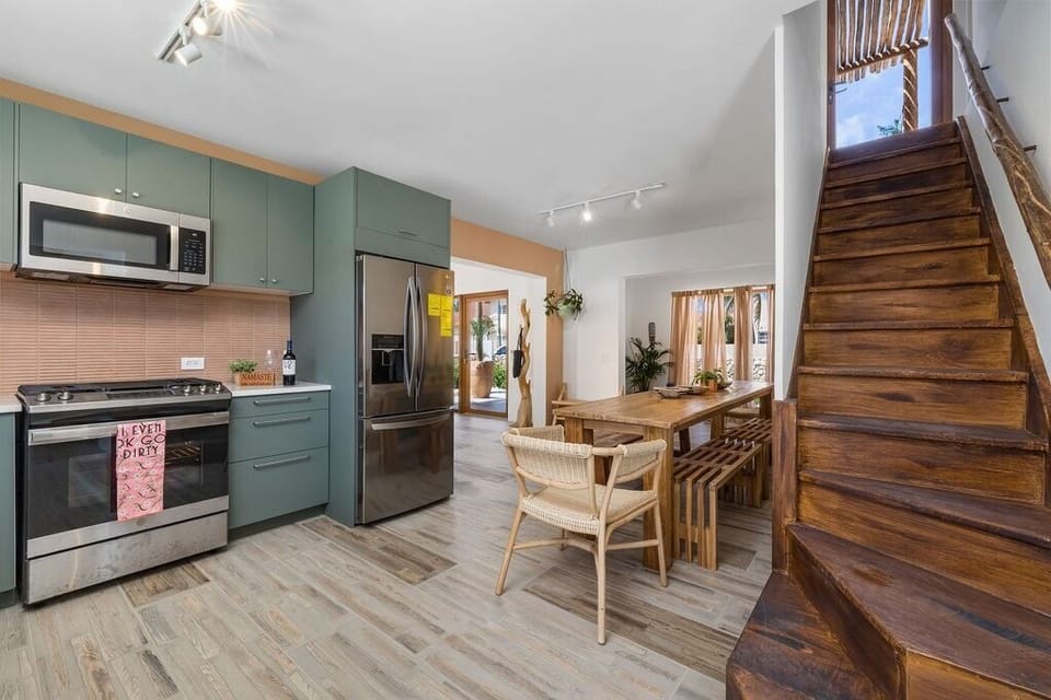 Kitchen /Dining
Embark on a culinary journey in our vibrant Kitchen/Dining space. Where flavors flourish and memories are made around every table.
