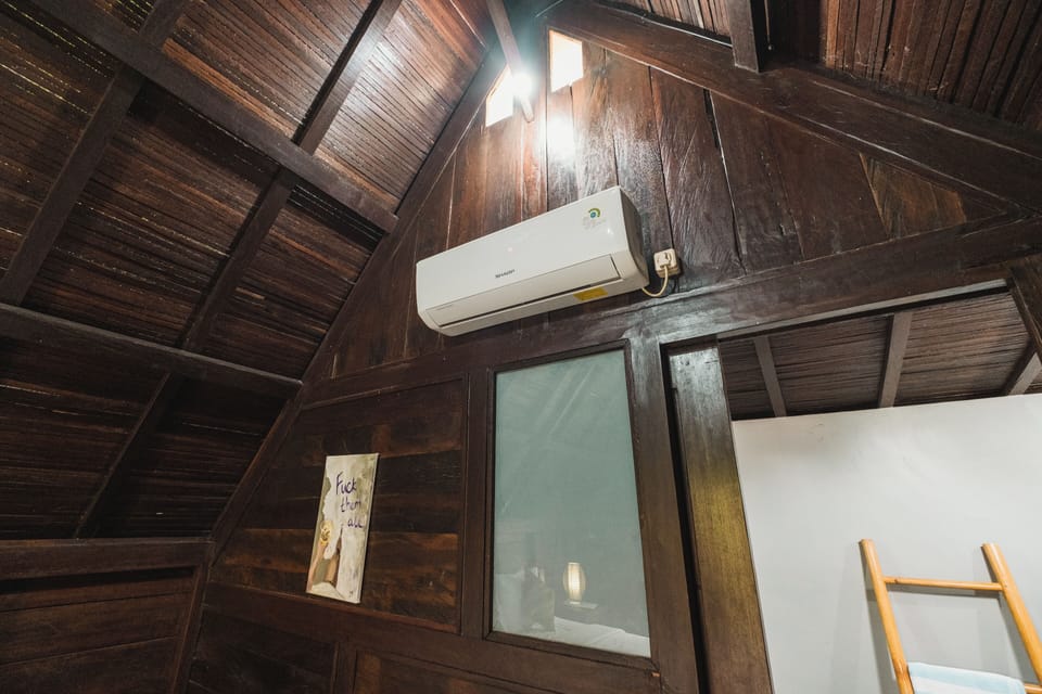 Deluxe Room | Bed sheets