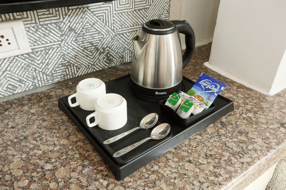 Deluxe Double Room, City View | In-room safe, desk, laptop workspace, soundproofing