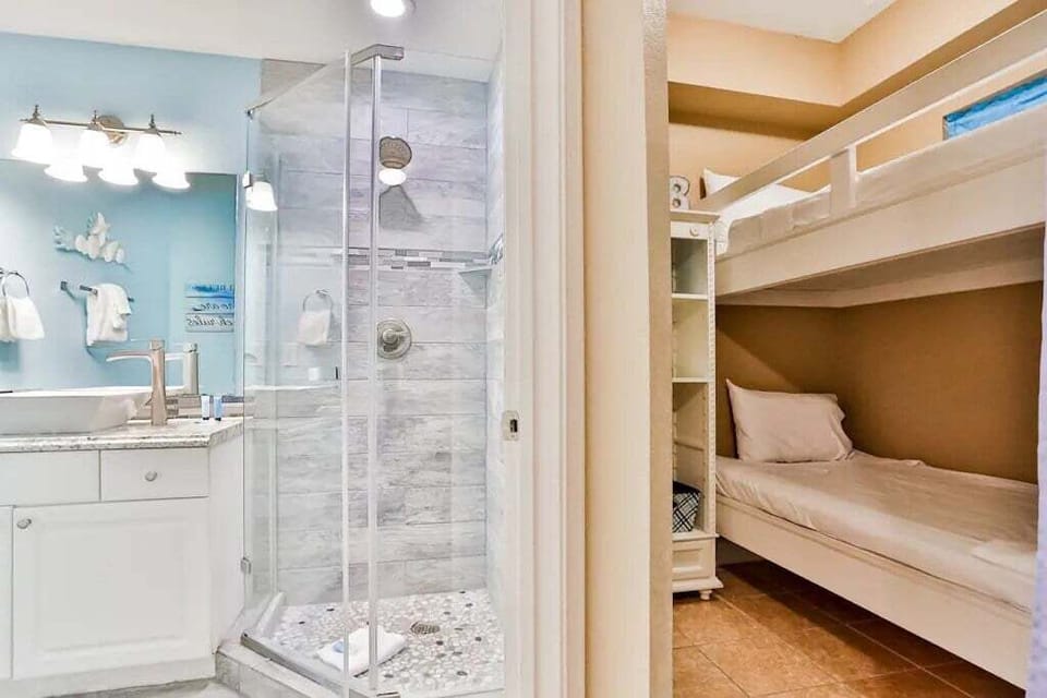 Full shower 1