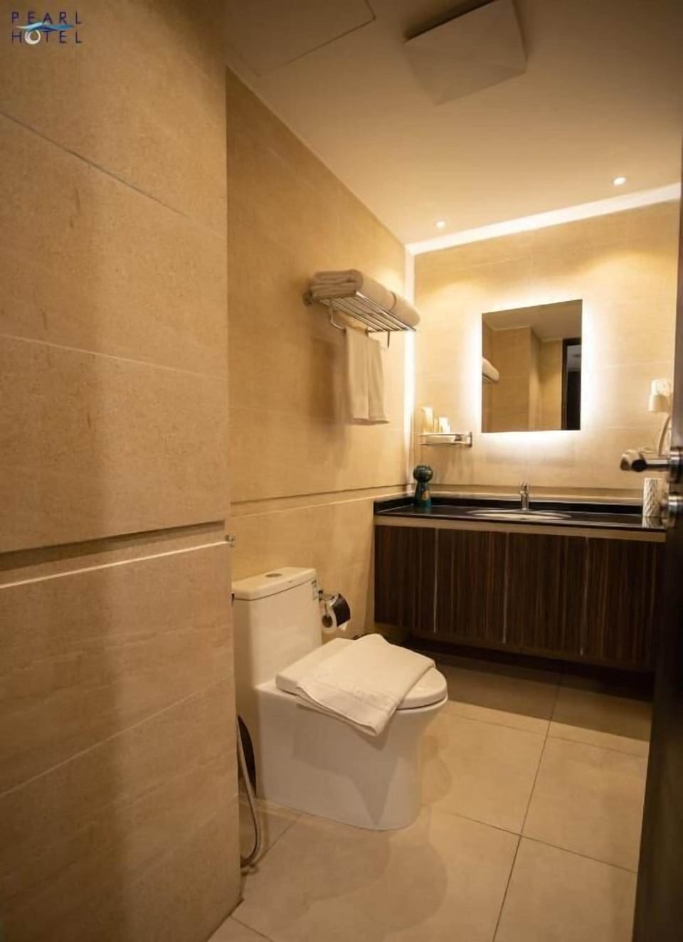 Shower, free toiletries, towels, soap