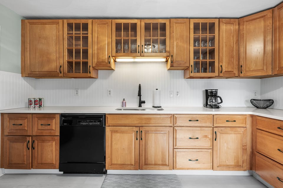 UPPER LEVEL KITCHEN