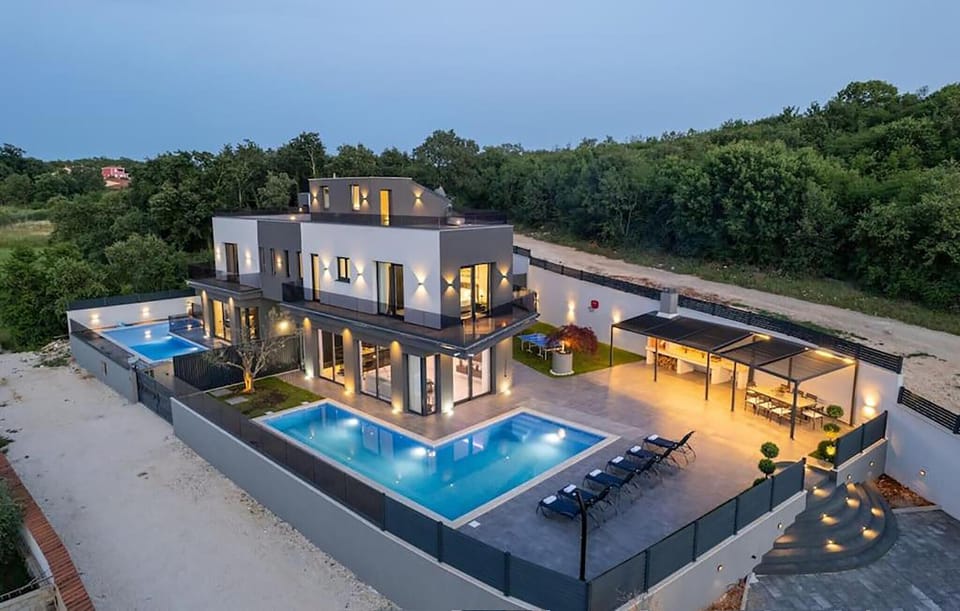 pool