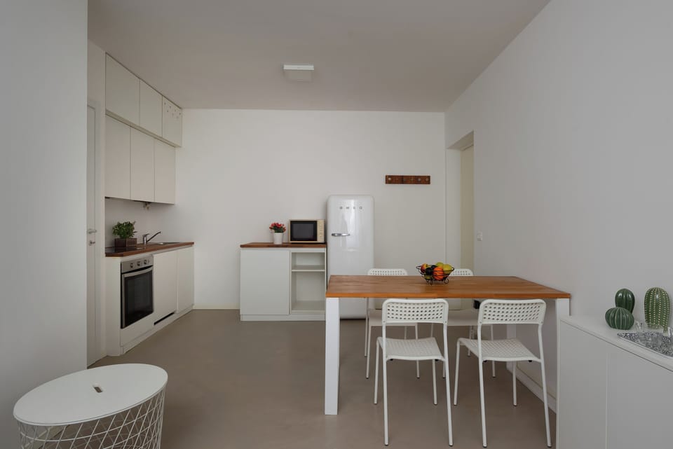 Apartment | Private kitchen | Fridge, microwave, oven, stovetop
