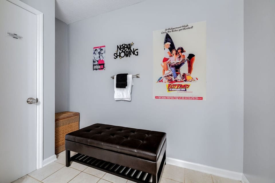 Comfy seating in master bath