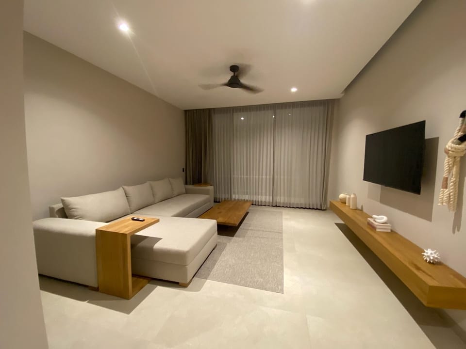 Master Suite with Private Heated Pool. | Living area | 55-inch Smart TV with digital channels
