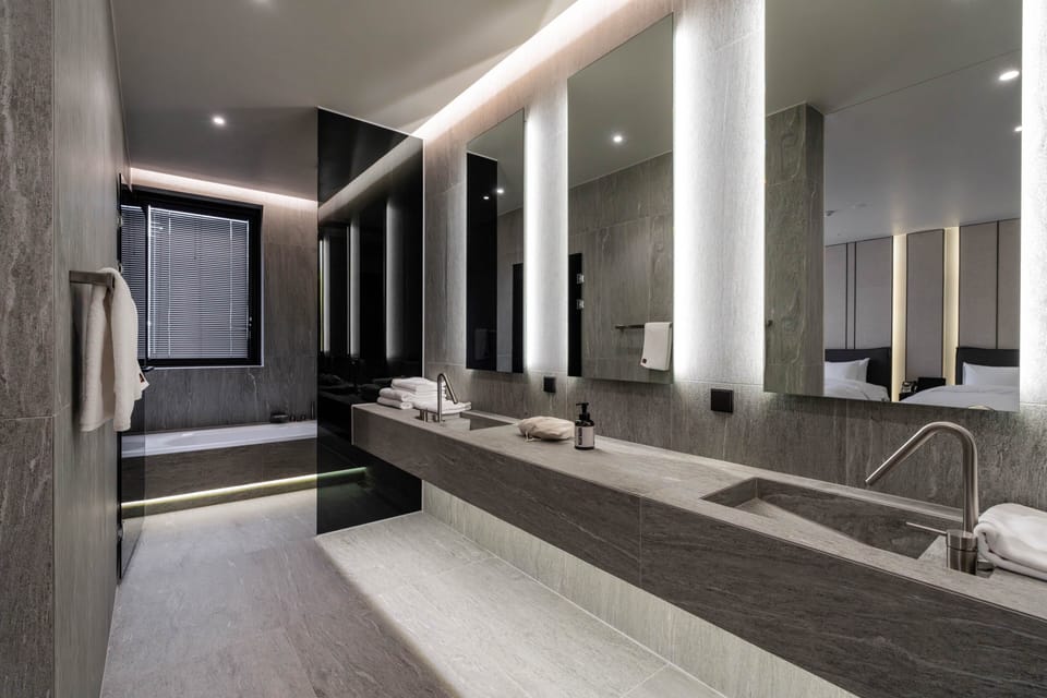 In-room safe, blackout drapes, soundproofing, free WiFi