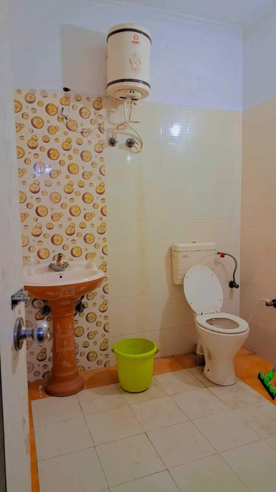 Standard Room, Balcony | Bathroom | Shower, soap