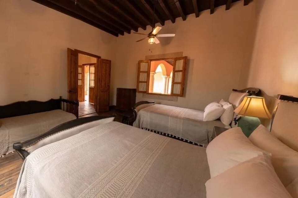 Deluxe Room | 1 bedroom, individually decorated, individually furnished