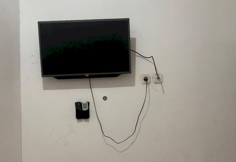Standard Double Room | Laptop workspace, WiFi (free), bed sheets