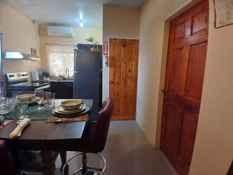 Apartment | Dining