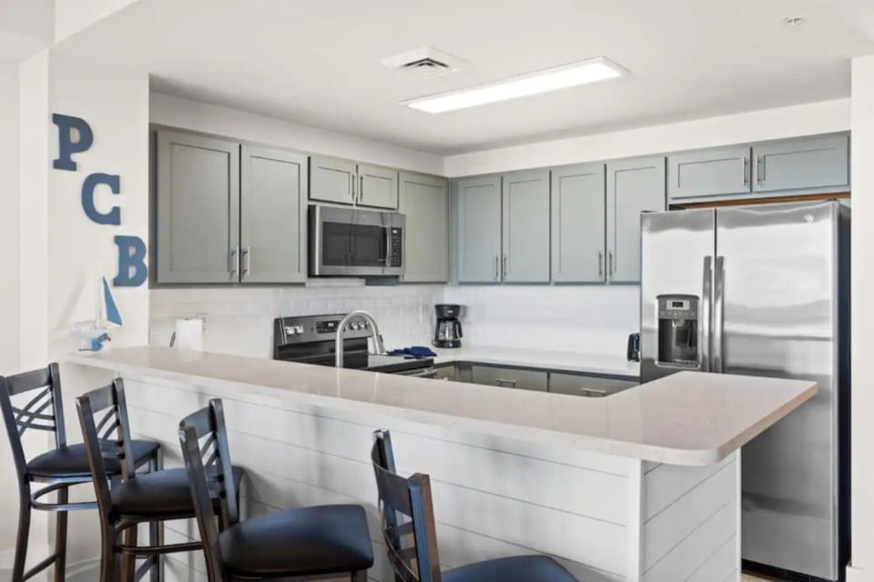 Gorgeous, updated kitchen