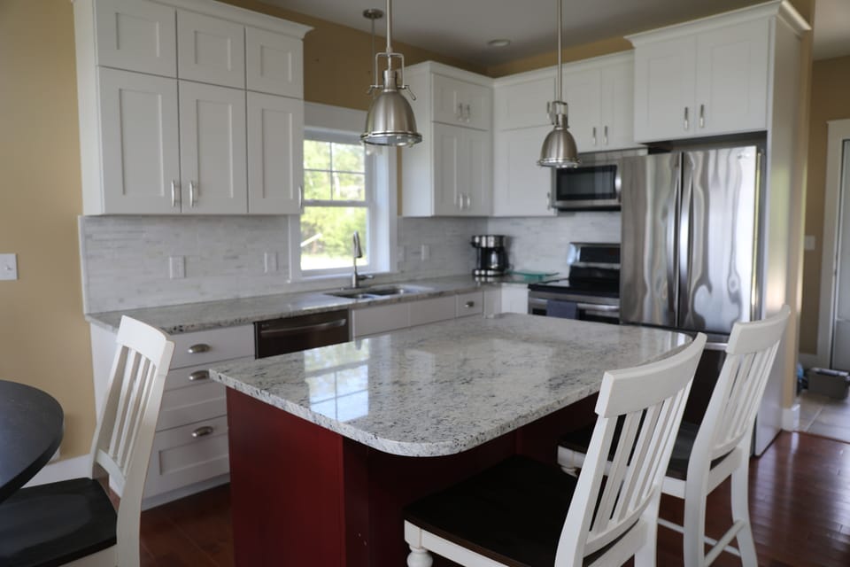 Full Kitchen with Fridge, Stove, Microwave, and Dishwasher