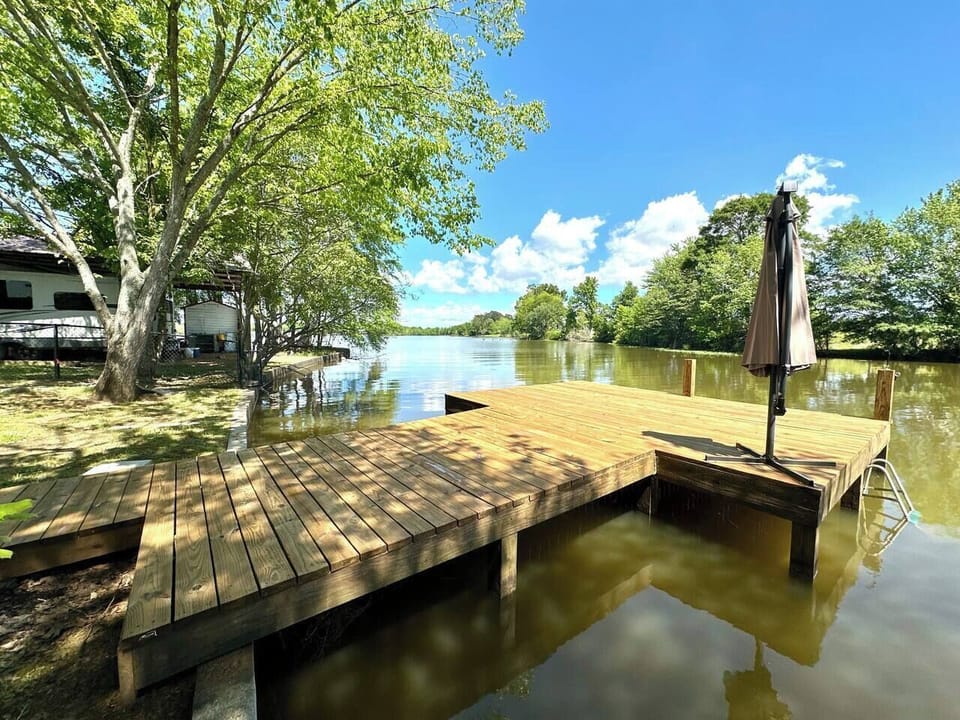 Dock