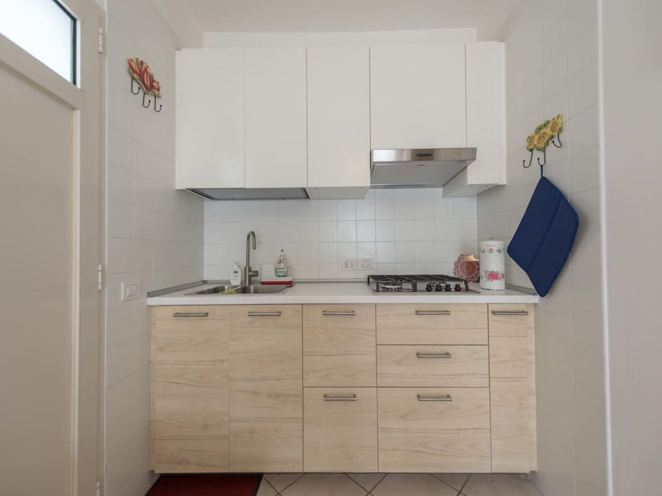 Apartment, 1 Bedroom, Balcony, City View | Interior