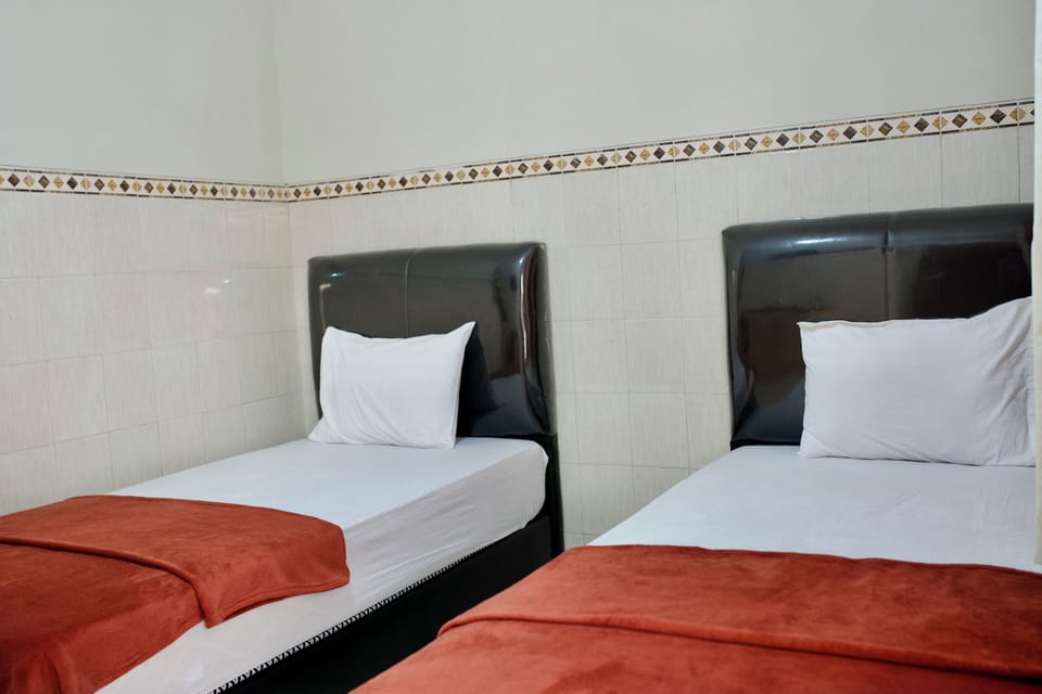 Deluxe Twin Room, 2 Twin Beds | Free WiFi