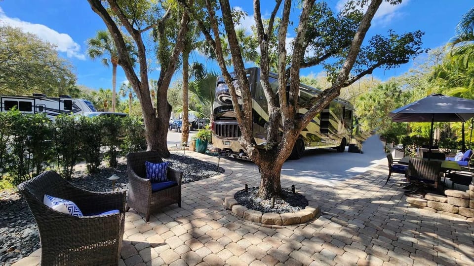 Starlight Corner RV Campsite at River Ranch! Full Hookup Luxury Site! 140 (2482)