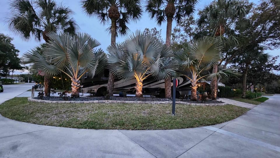 Starlight Corner RV Campsite at River Ranch! Full Hookup Luxury Site! 140 (2465)