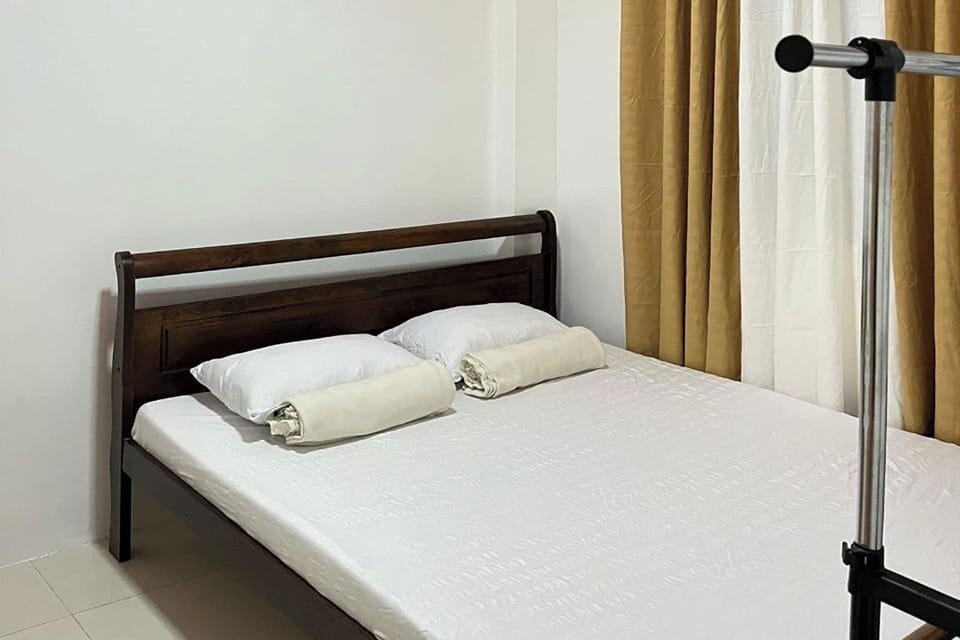 Standard Condo, 2 Bedrooms | 2 bedrooms, desk, iron/ironing board, WiFi (free)