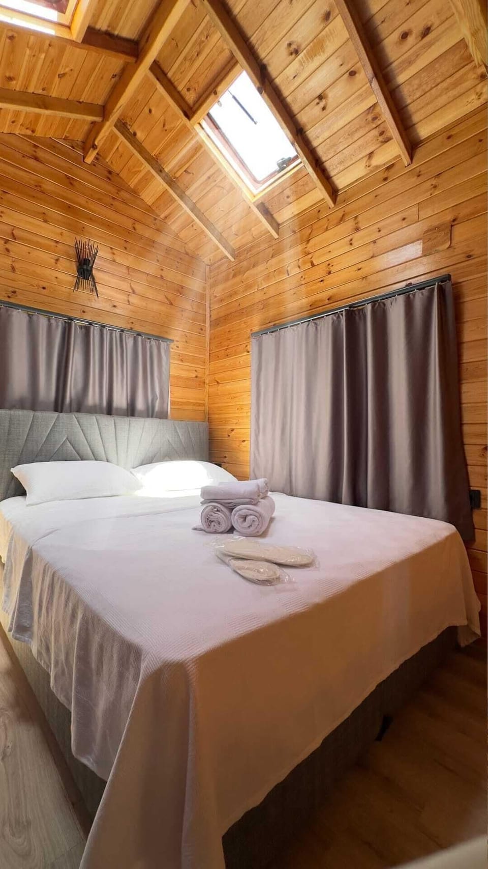 Comfort Twin Room | Egyptian cotton sheets, premium bedding, minibar, bed sheets