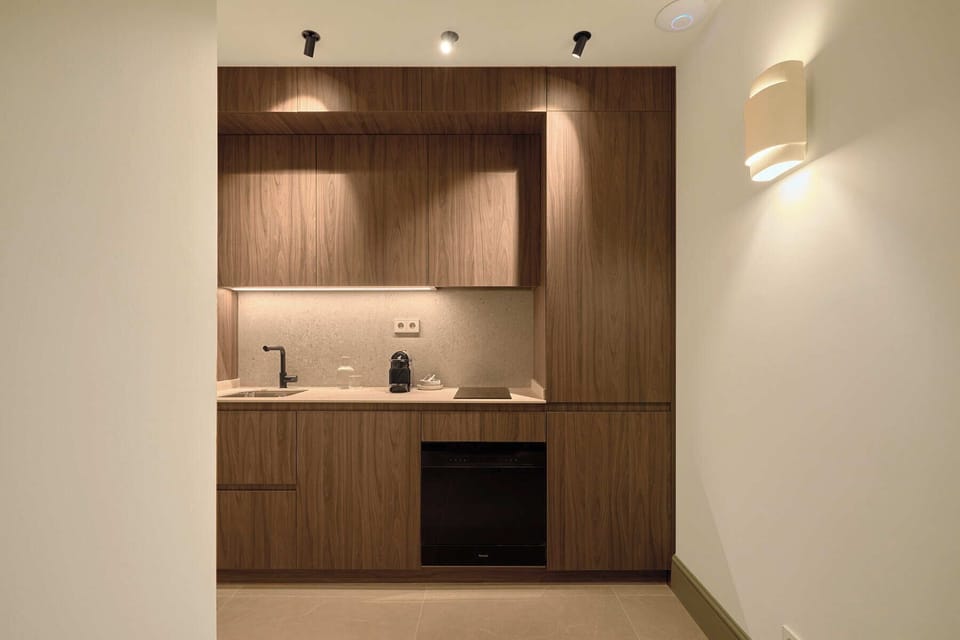 Comfort Apartment, 1 Bedroom | Private kitchen | Full-size fridge, stovetop, dishwasher, cookware/dishes/utensils