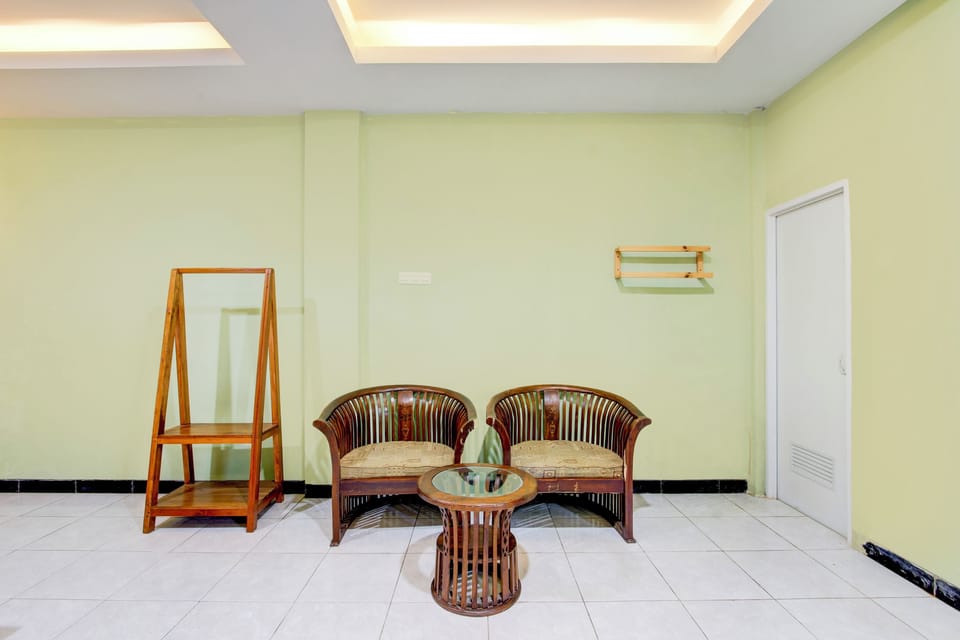 Deluxe Double Room | Laptop workspace, free WiFi, bed sheets