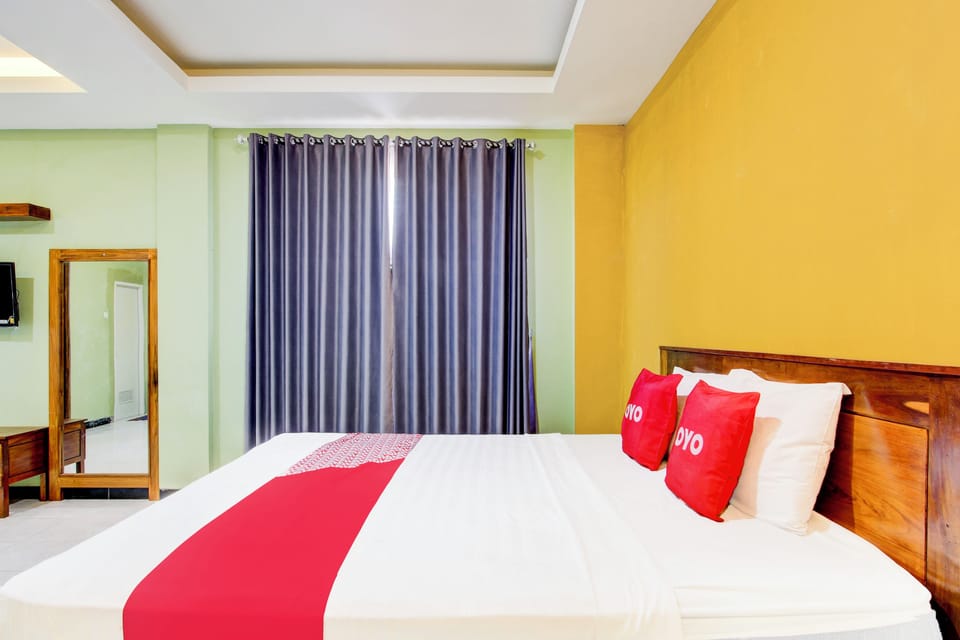 Deluxe Double Room | Laptop workspace, free WiFi, bed sheets