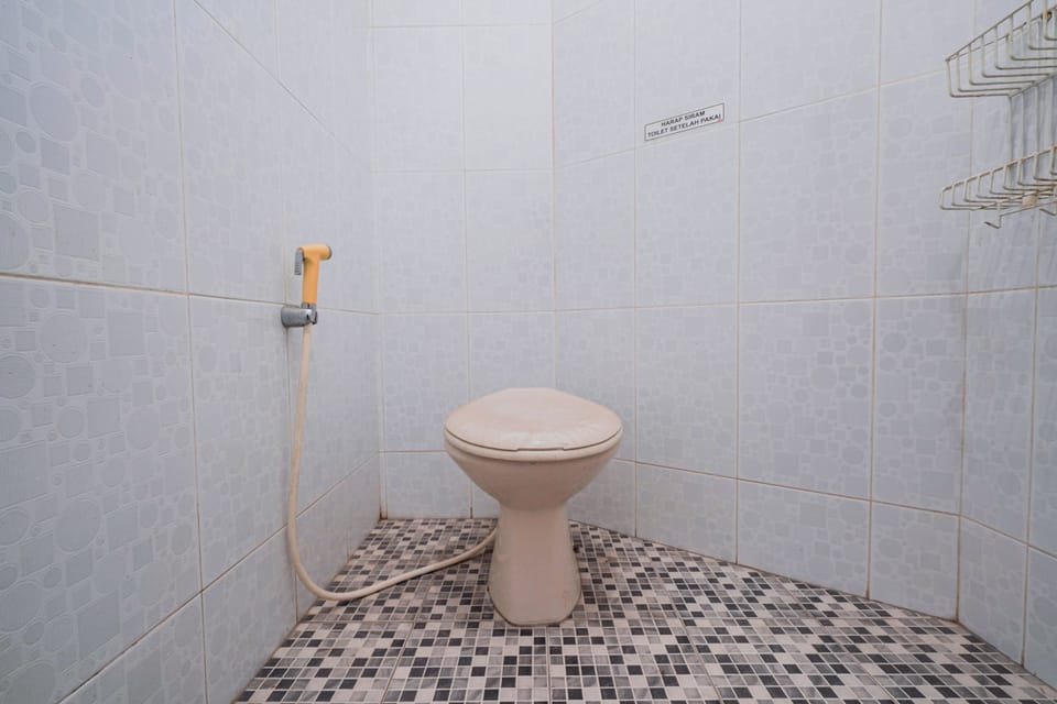 Deluxe Double Room | Bathroom | Shower, towels, soap