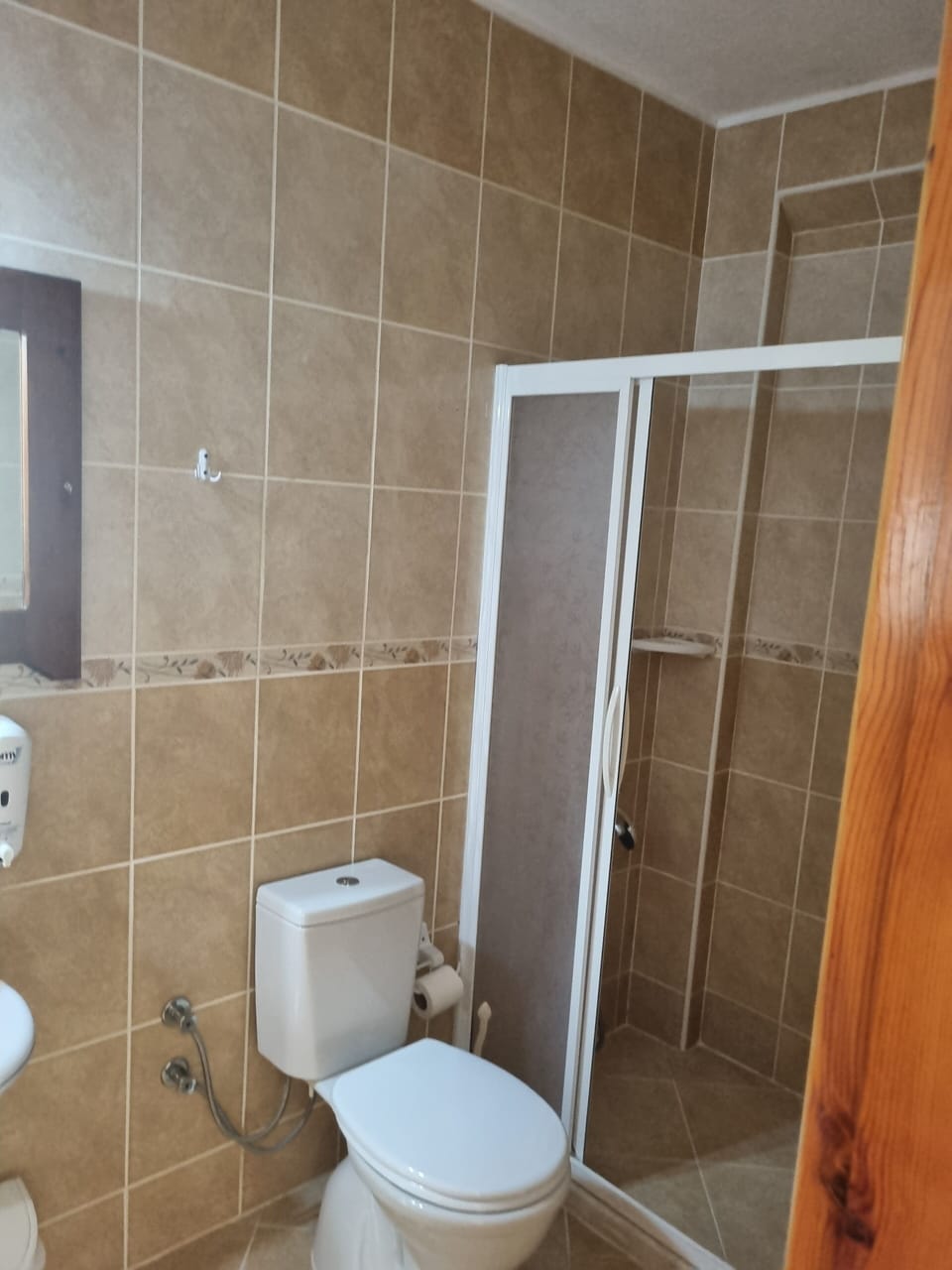 Twin Room, Balcony | Bathroom