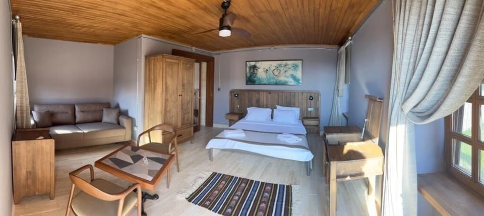 Superior Double Room, Patio, Garden View | Free WiFi