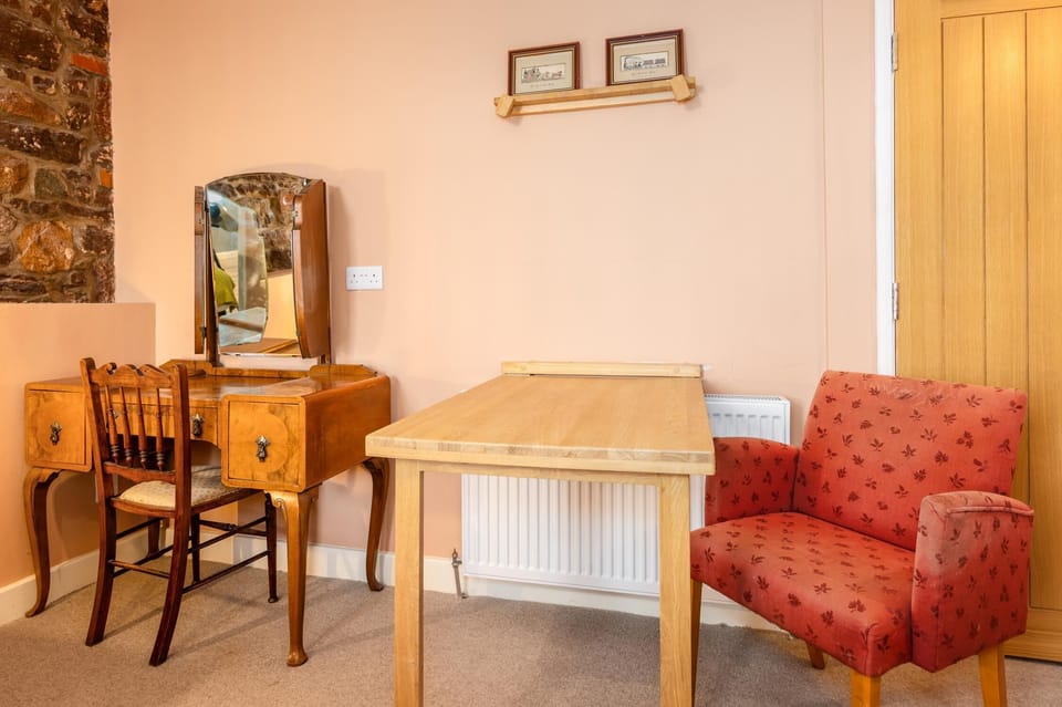 Classic Double Room | Free WiFi