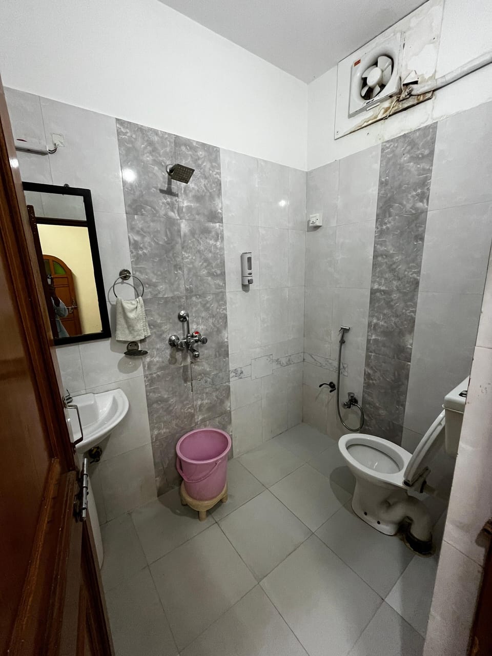 Deluxe Double Room, Hill View | Bathroom | Shower, slippers, towels, soap