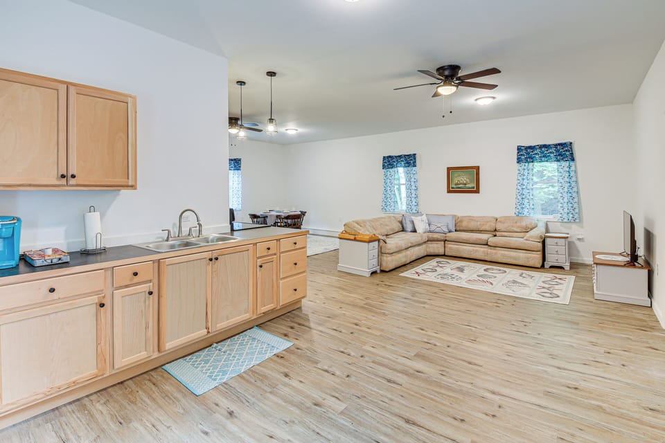 Cottage (2 Bedrooms) | Interior