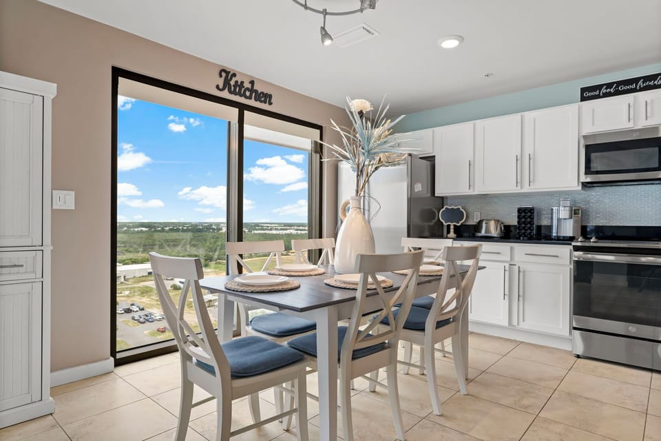 10-web-or-mls-15100-front-beach-rd-1205