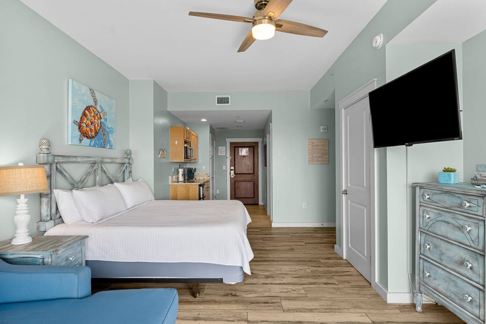 10-web-or-mls-15100-front-beach-rd-1205