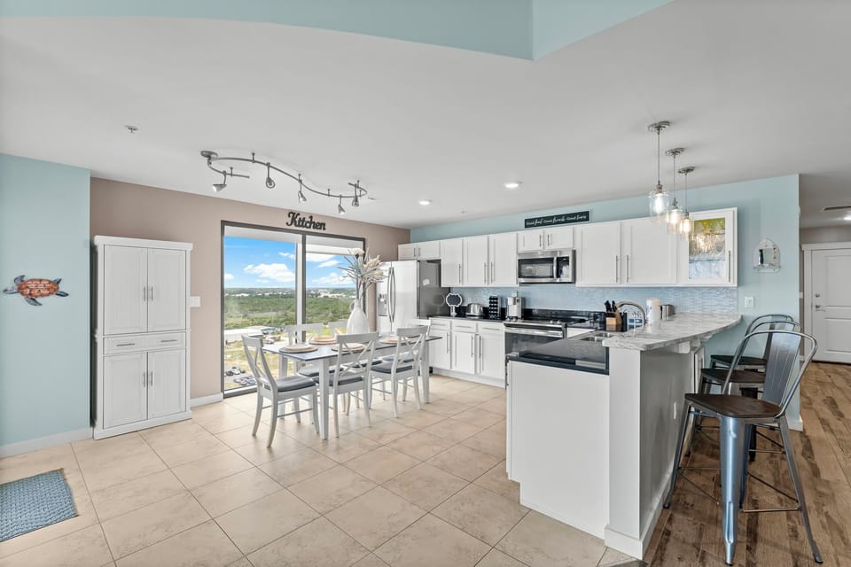 8-web-or-mls-15100-front-beach-rd-1205