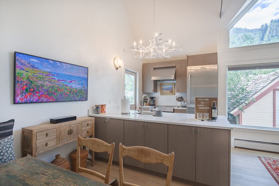 Smart Art TV 