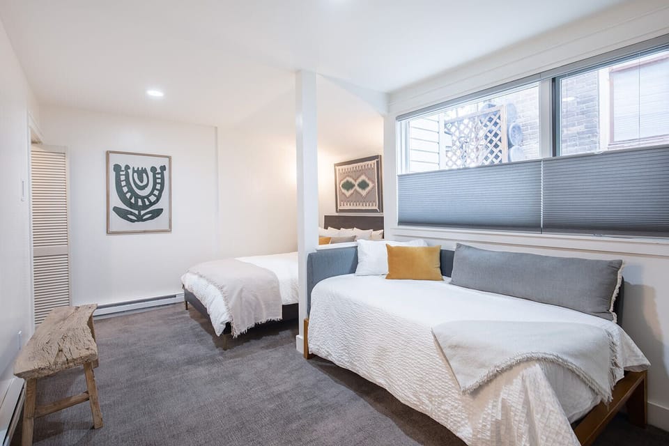 Lower bedroom