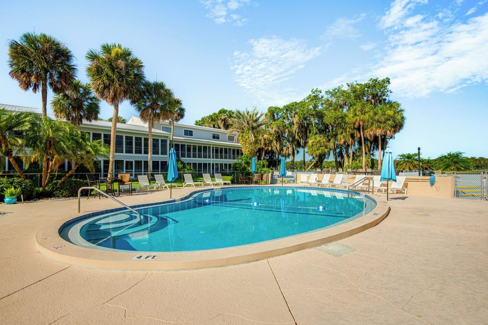 River Bend Condos | Community Amenities