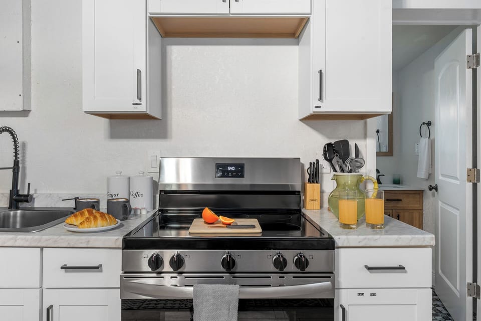 Enjoy a well-equipped coffee station anytime.