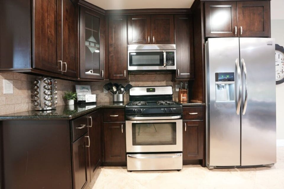 House, Multiple Beds, Pool Access, Pool View (Destination #06) | Private kitchen | Electric kettle