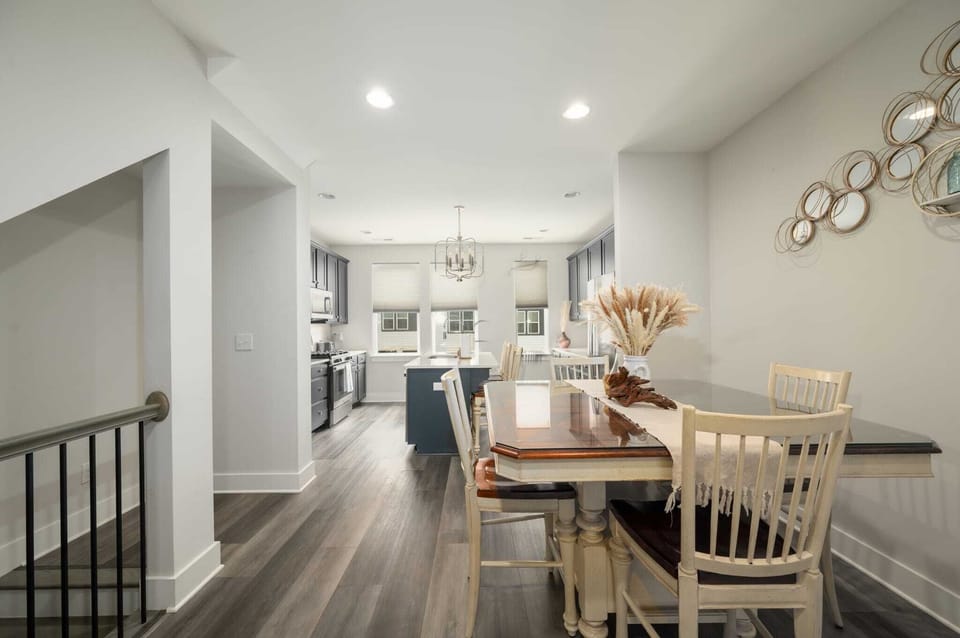 Dining Table area with neat design and opening to kitchen