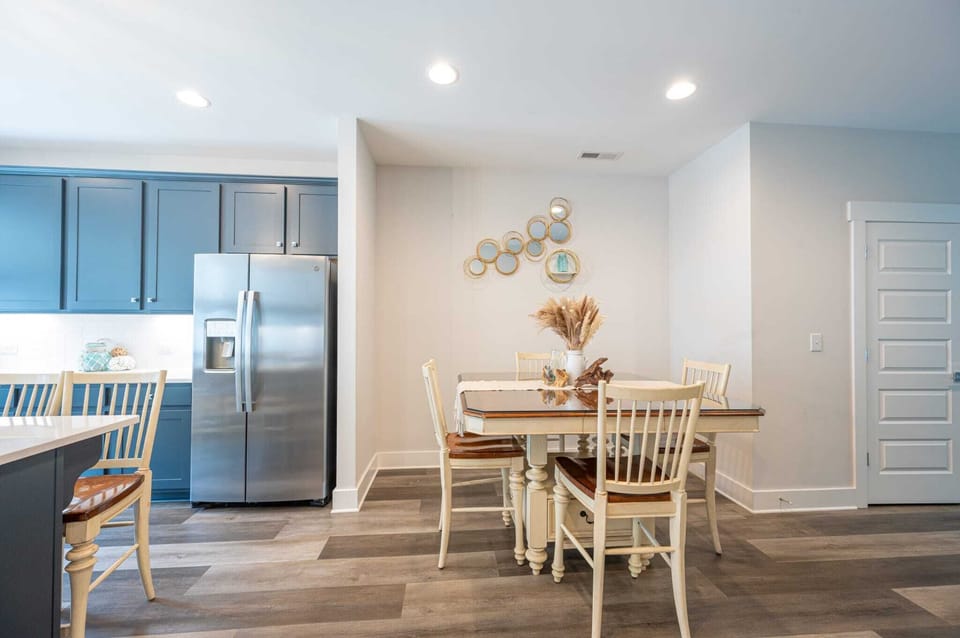 Dining and kitchen area with plenty of space