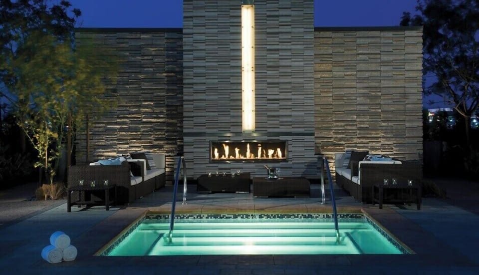 Fireplace with Hot Tub