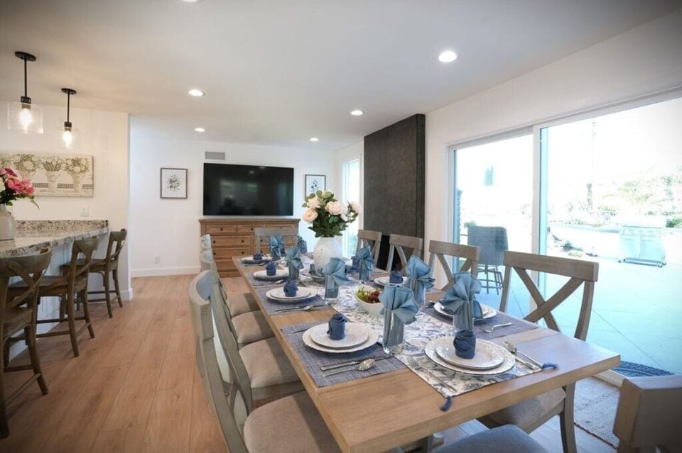 House, Multiple Beds, Pool Access, Pool View (Destination #47) | Dining