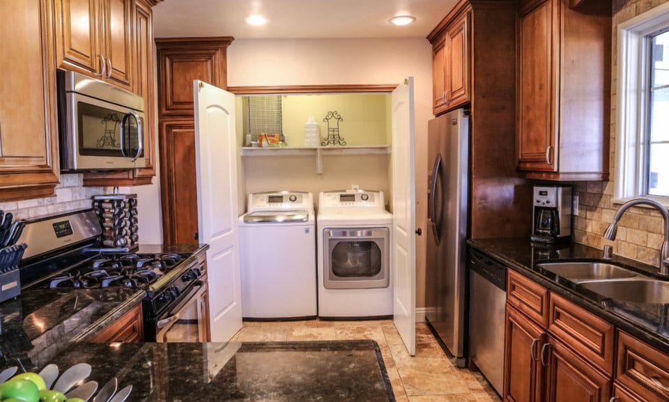 House, Multiple Beds, Patio, Garden View (Destination #19) | Private kitchen | Electric kettle