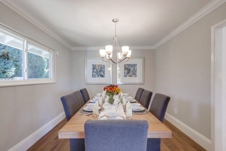 House, Multiple Beds, Pool Access, Pool View (Destination #44) | Dining